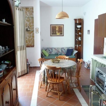 Casa Unifamiliar Con Jard N Privado Villa Agnone Bagni Exterior photo