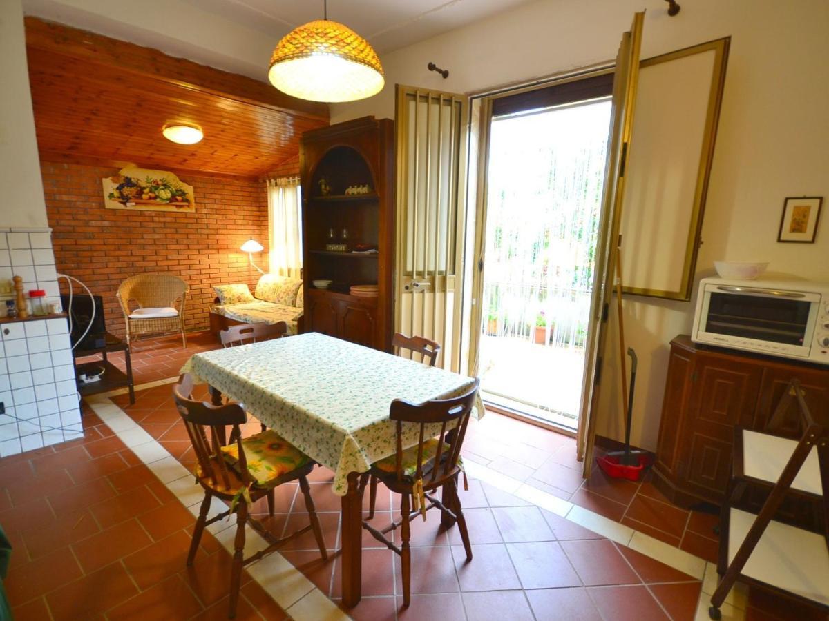 Casa Unifamiliar Con Jard N Privado Villa Agnone Bagni Exterior photo